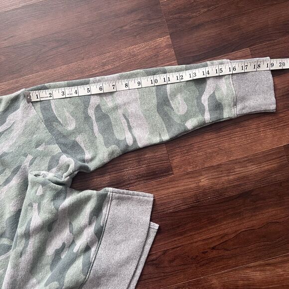 Camo Sweatshirt Women's XXL Time and Tru Split Sides Cotton Blend Green Gray - Picture 5 of 11